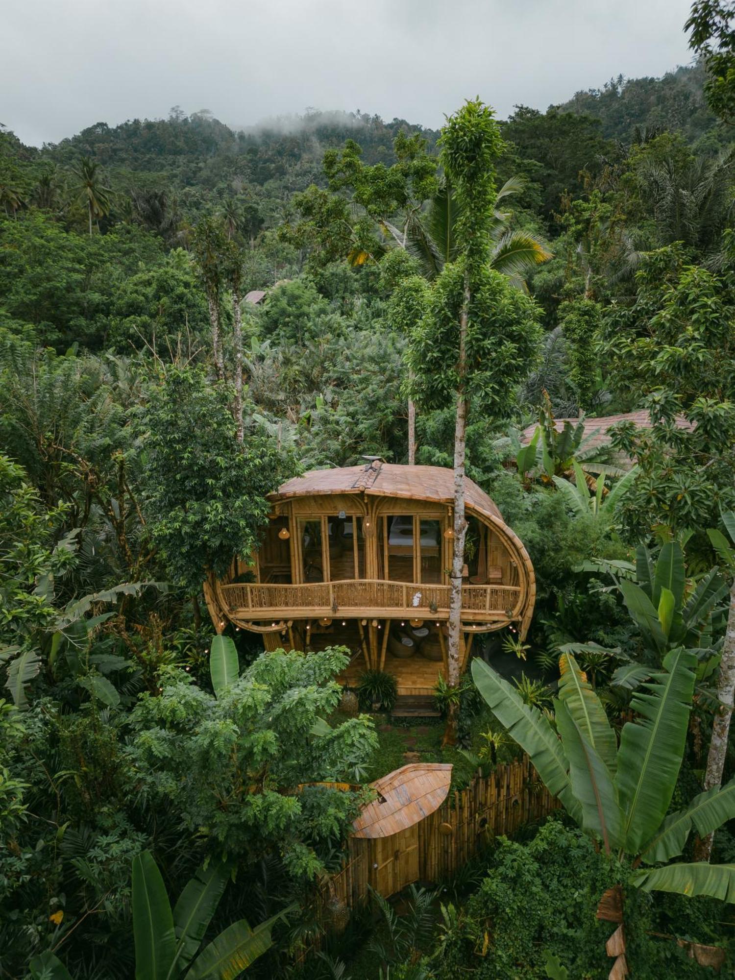 Alamvaya Bali Bamboo House Villa Сидемен Екстериор снимка