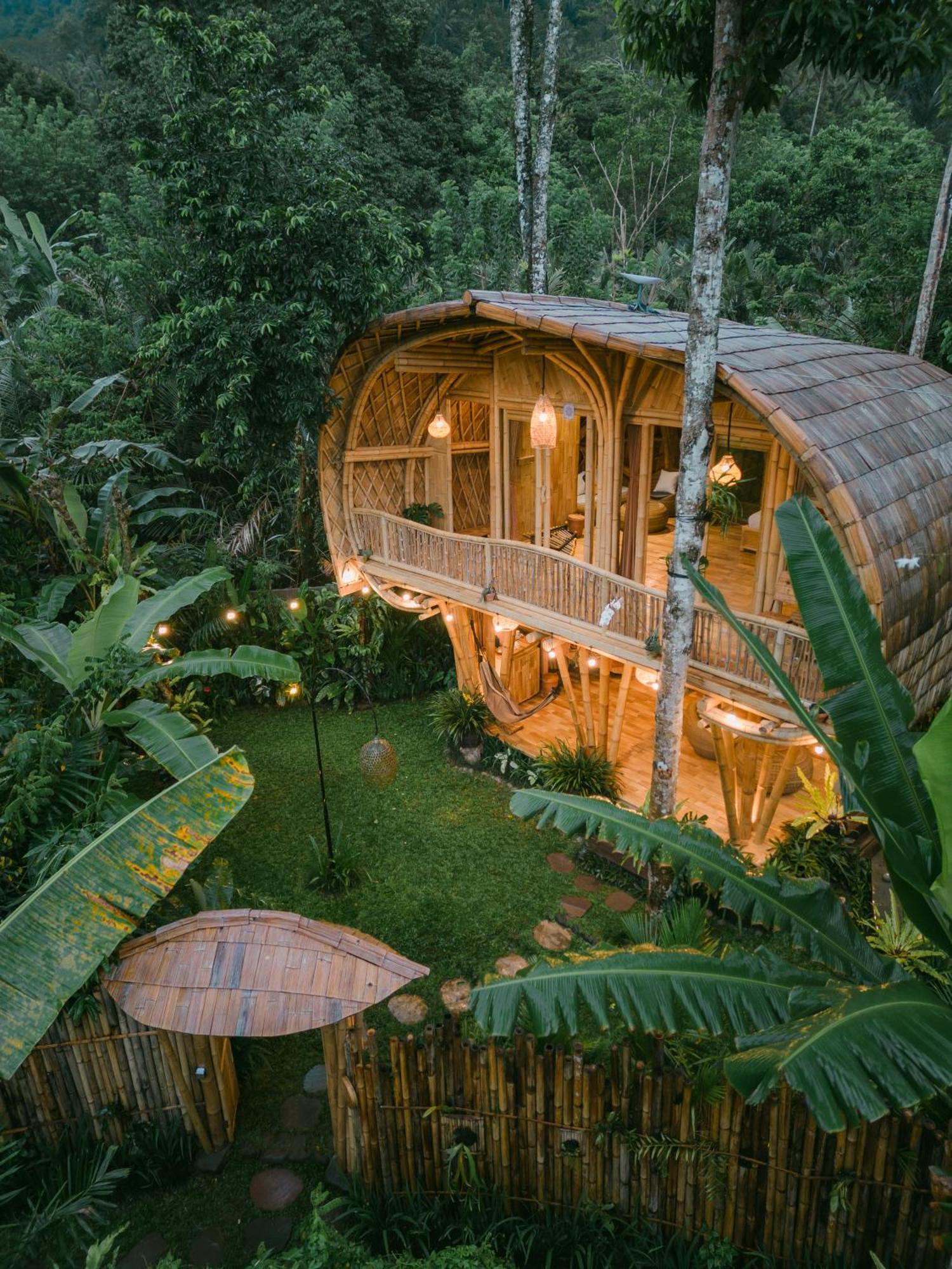 Alamvaya Bali Bamboo House Villa Сидемен Екстериор снимка