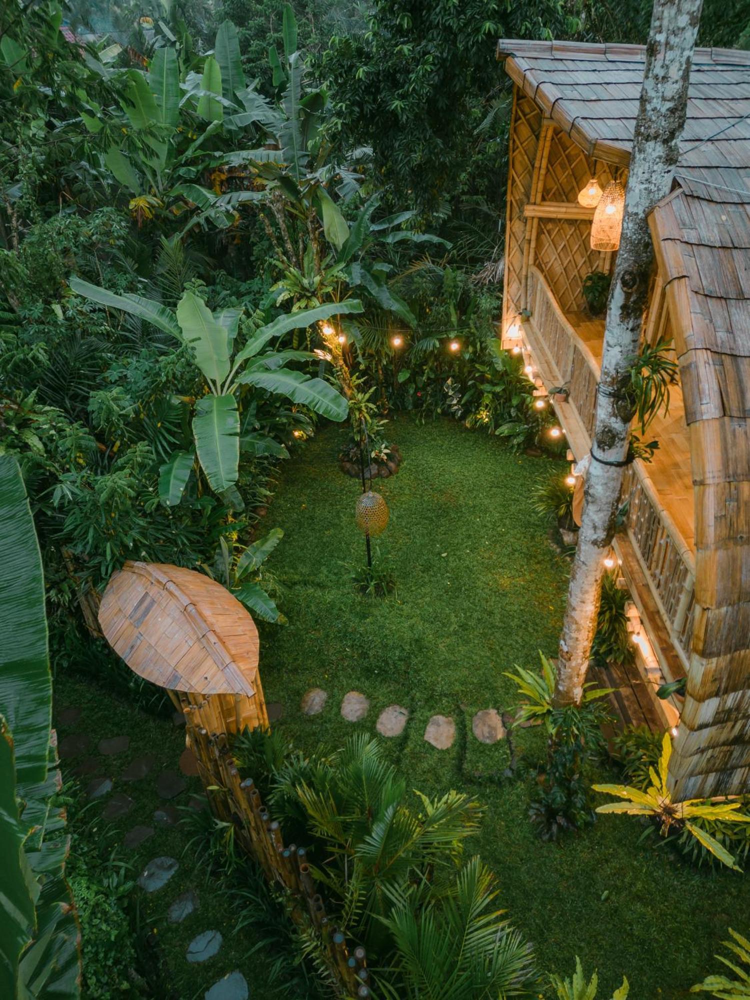 Alamvaya Bali Bamboo House Villa Сидемен Екстериор снимка