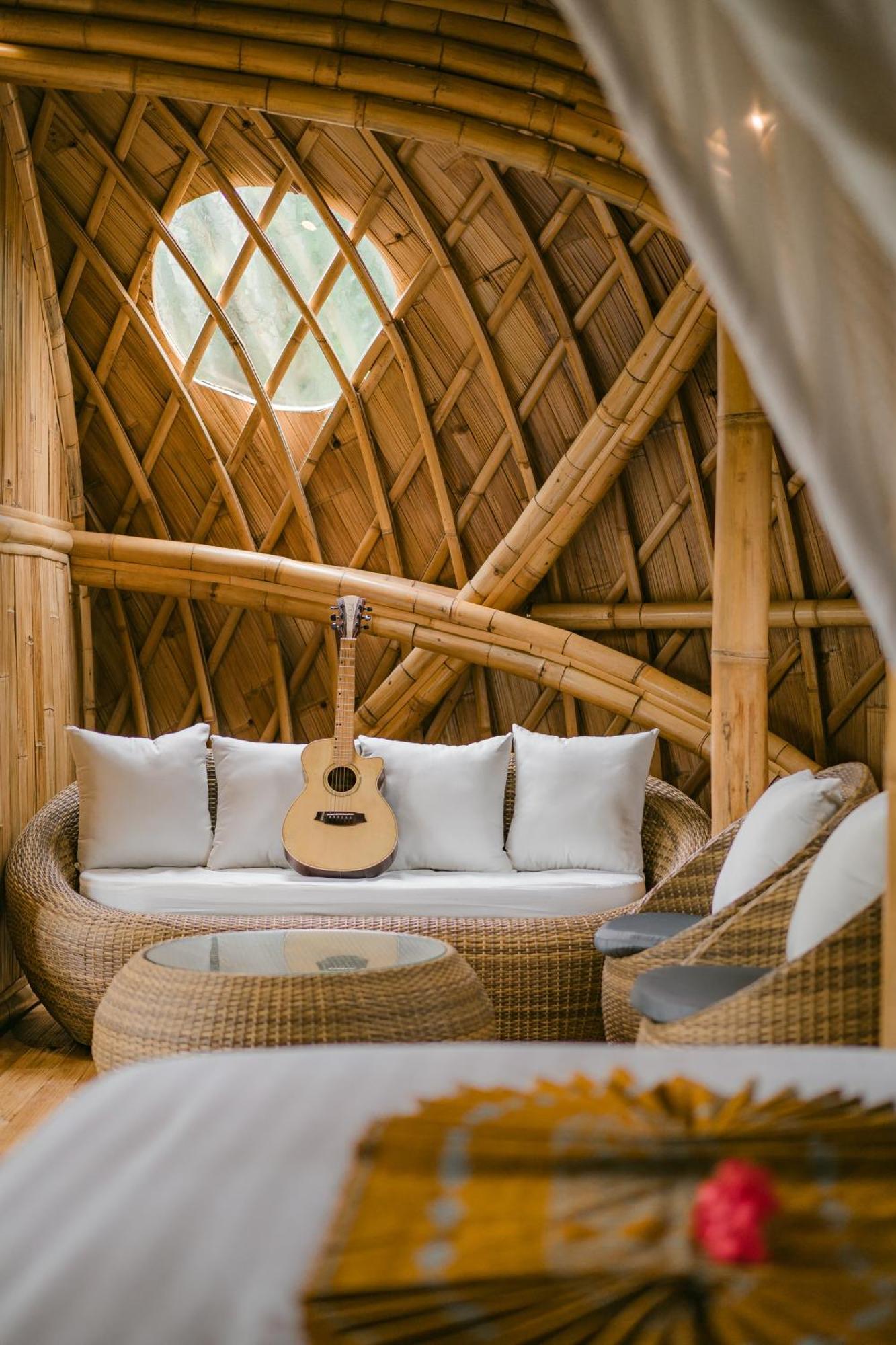 Alamvaya Bali Bamboo House Villa Сидемен Екстериор снимка