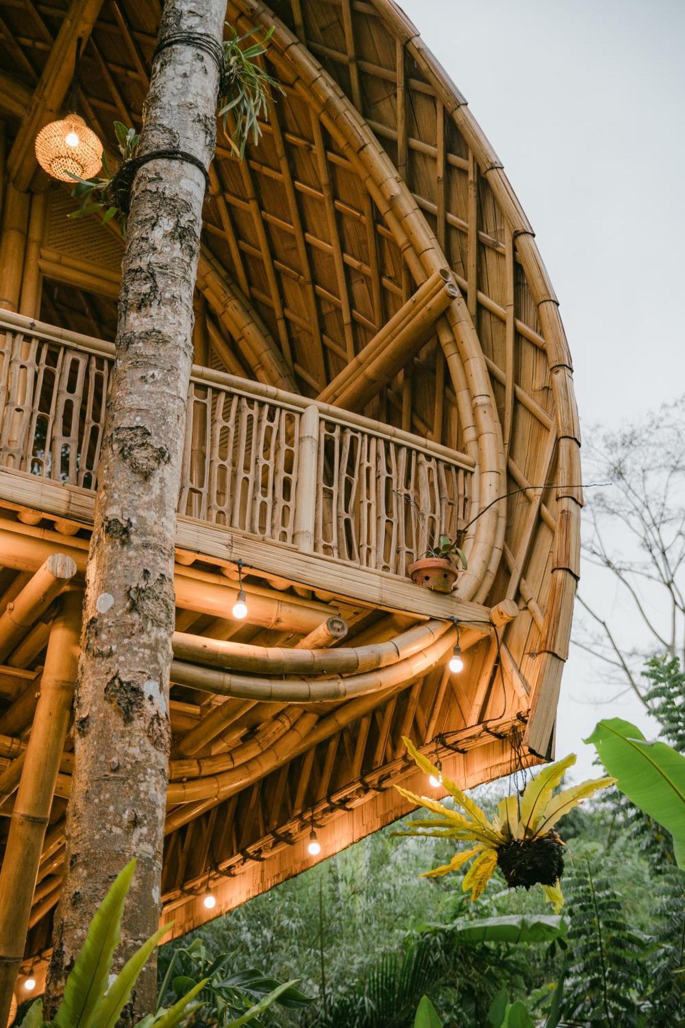 Alamvaya Bali Bamboo House Villa Сидемен Екстериор снимка