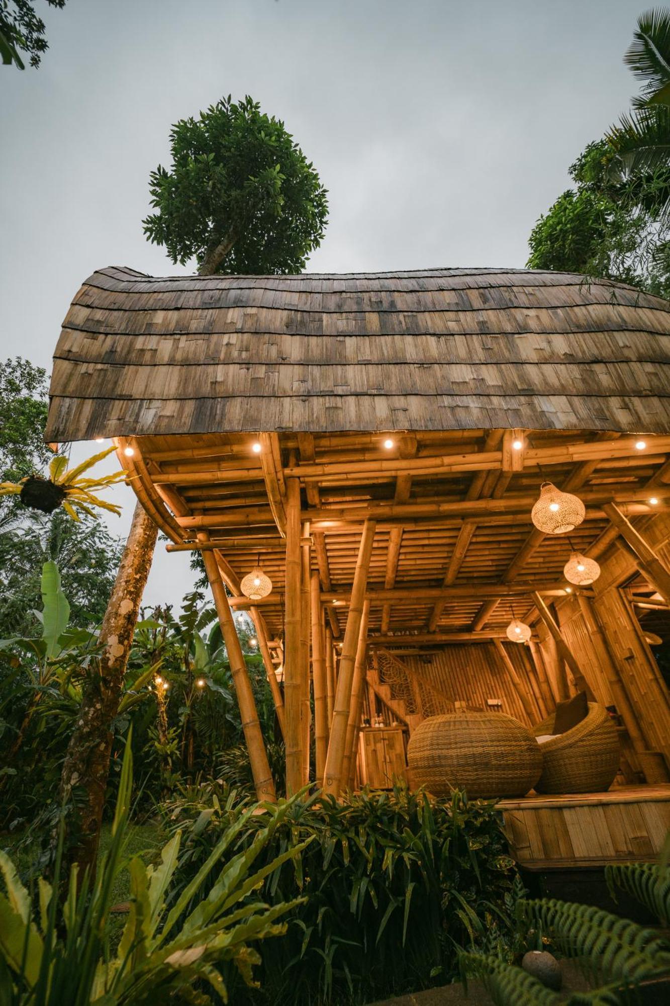 Alamvaya Bali Bamboo House Villa Сидемен Екстериор снимка